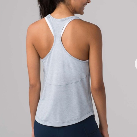 lululemon long distance tank / heathered hail/hail / size 2 - Picture 6 of 6